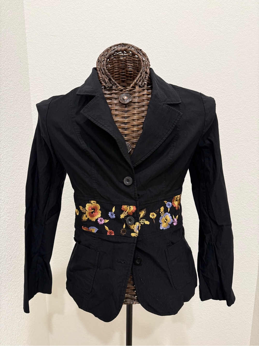 Vintage Y2K Bisou Bisou Embroidered Floral Waist Blazer Jacket | Black Sz 6